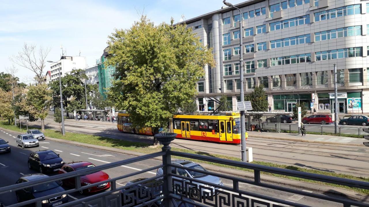 Klimatyczny Apartament Z Antresola Apartament Warszawa